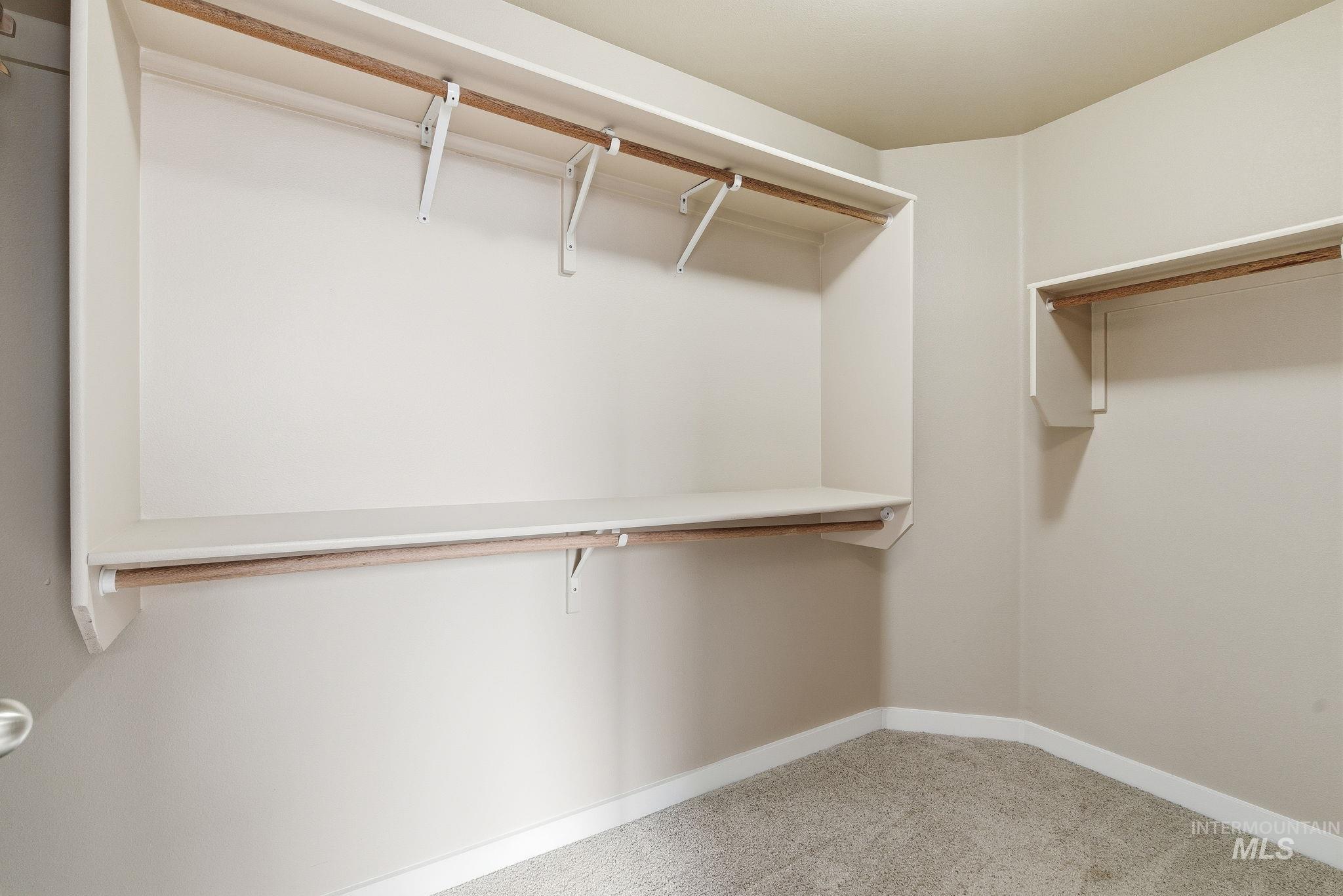 2520 Summercrest Street Caldwell, ID 83607 - Photo 30 of 42 Walk in closet with light carpet