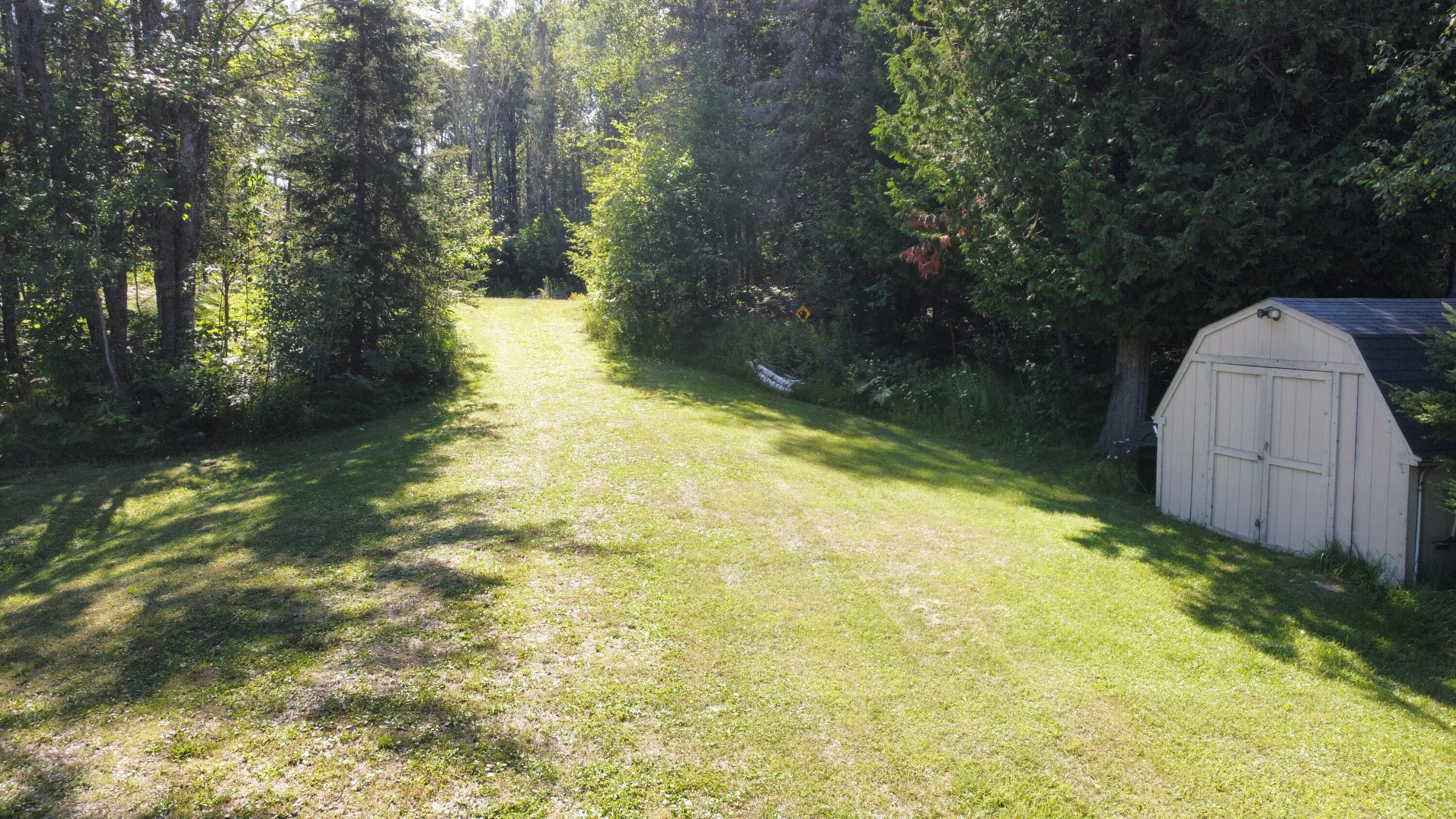 5985 North Service Road Hessel, MI 49745 - Photo 20 of 33 Gallery Image 20