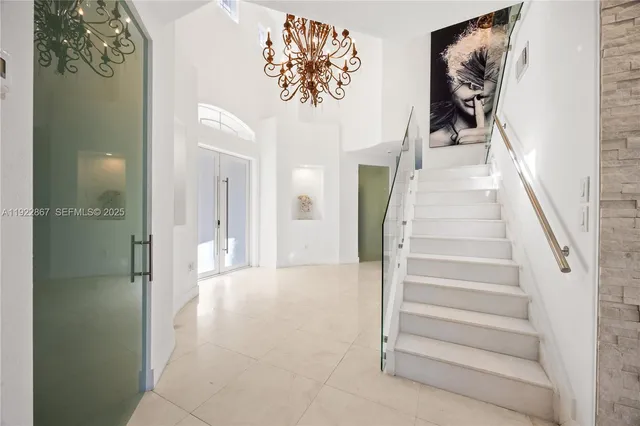 a view of a livingroom with furniture