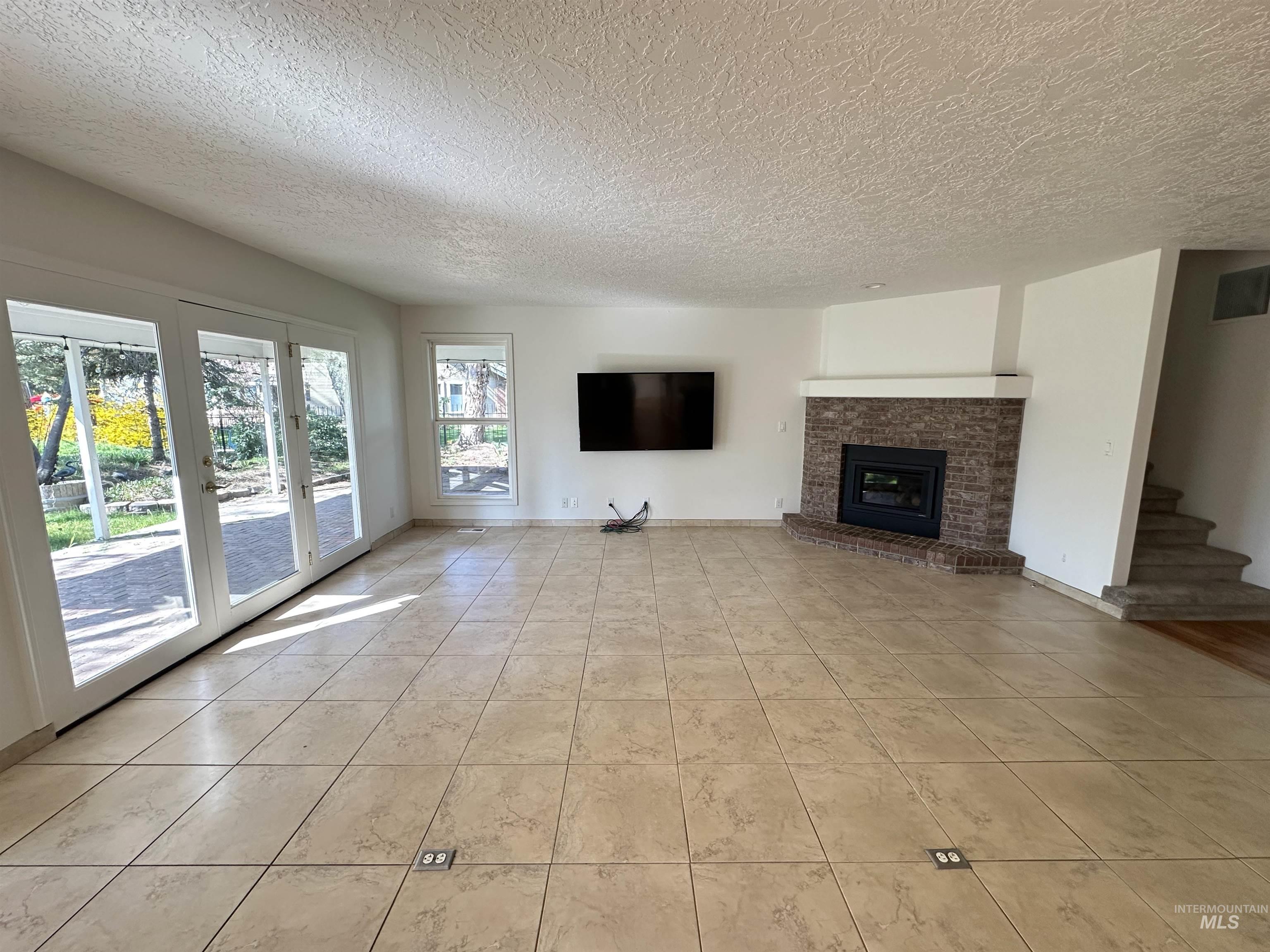 3201 East Rivernest Lane Boise, ID 83706 - Photo 11 of 34