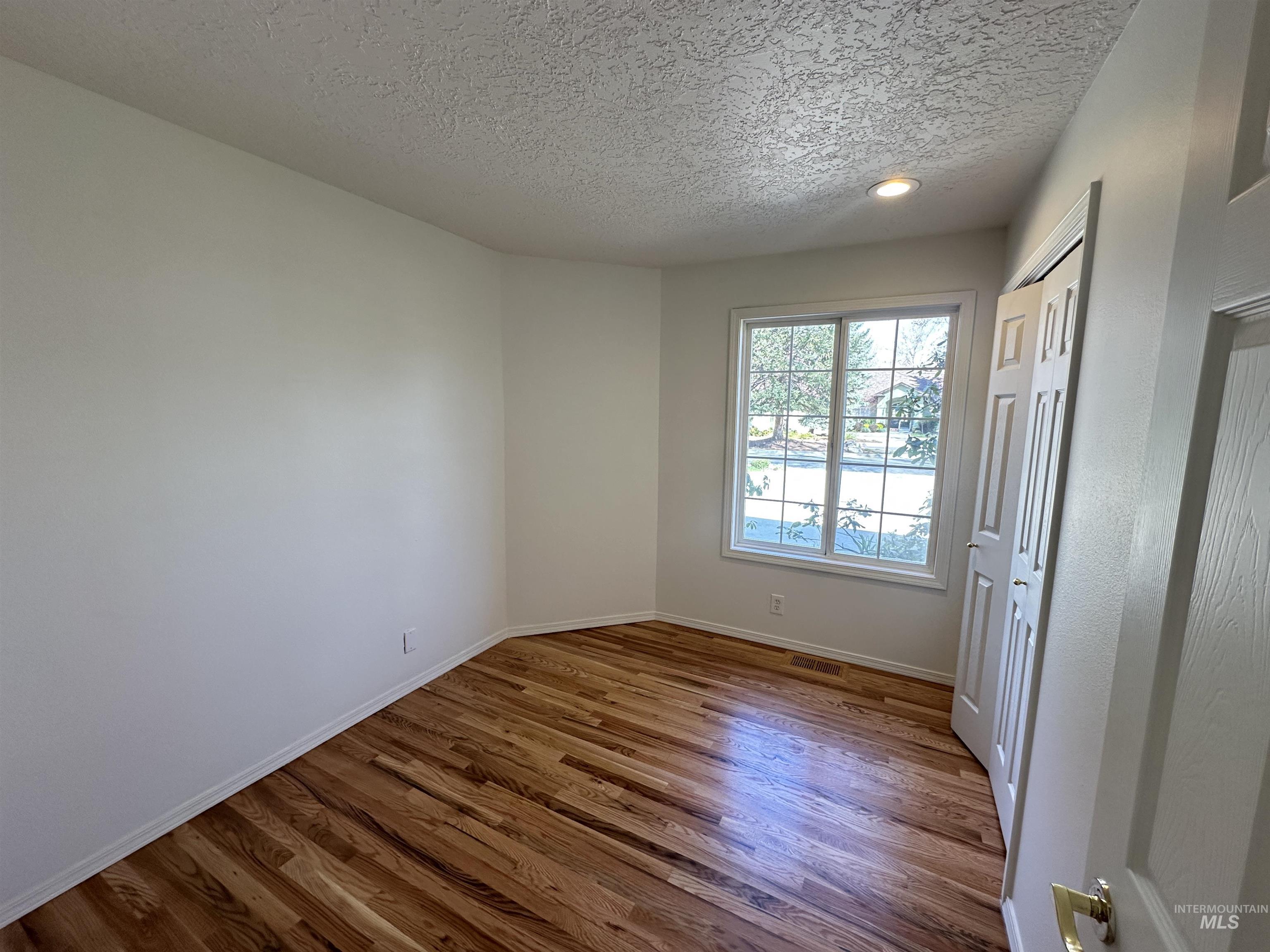 3201 East Rivernest Lane Boise, ID 83706 - Photo 12 of 34