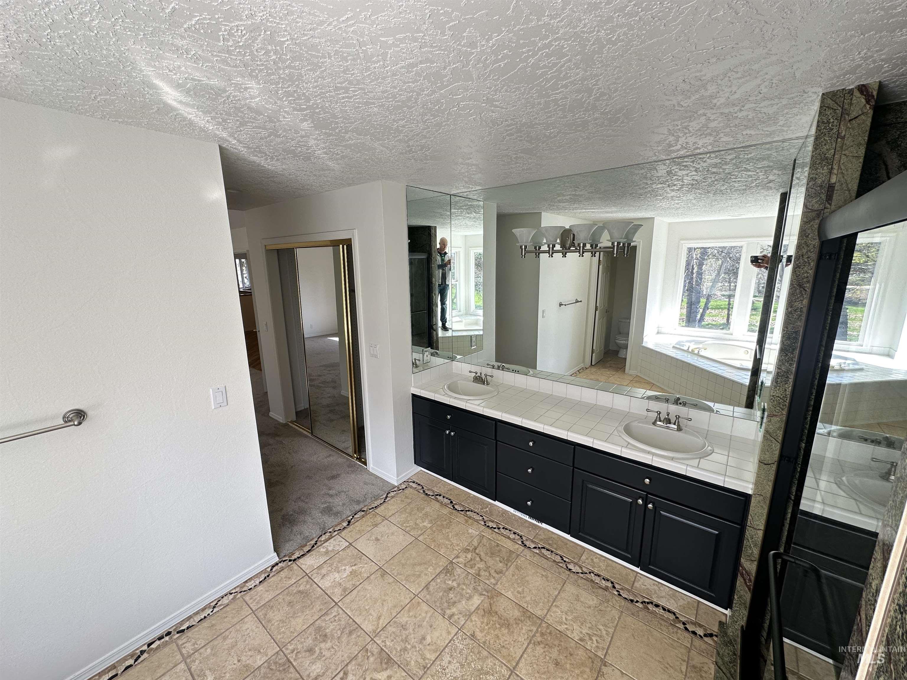 3201 East Rivernest Lane Boise, ID 83706 - Photo 19 of 34