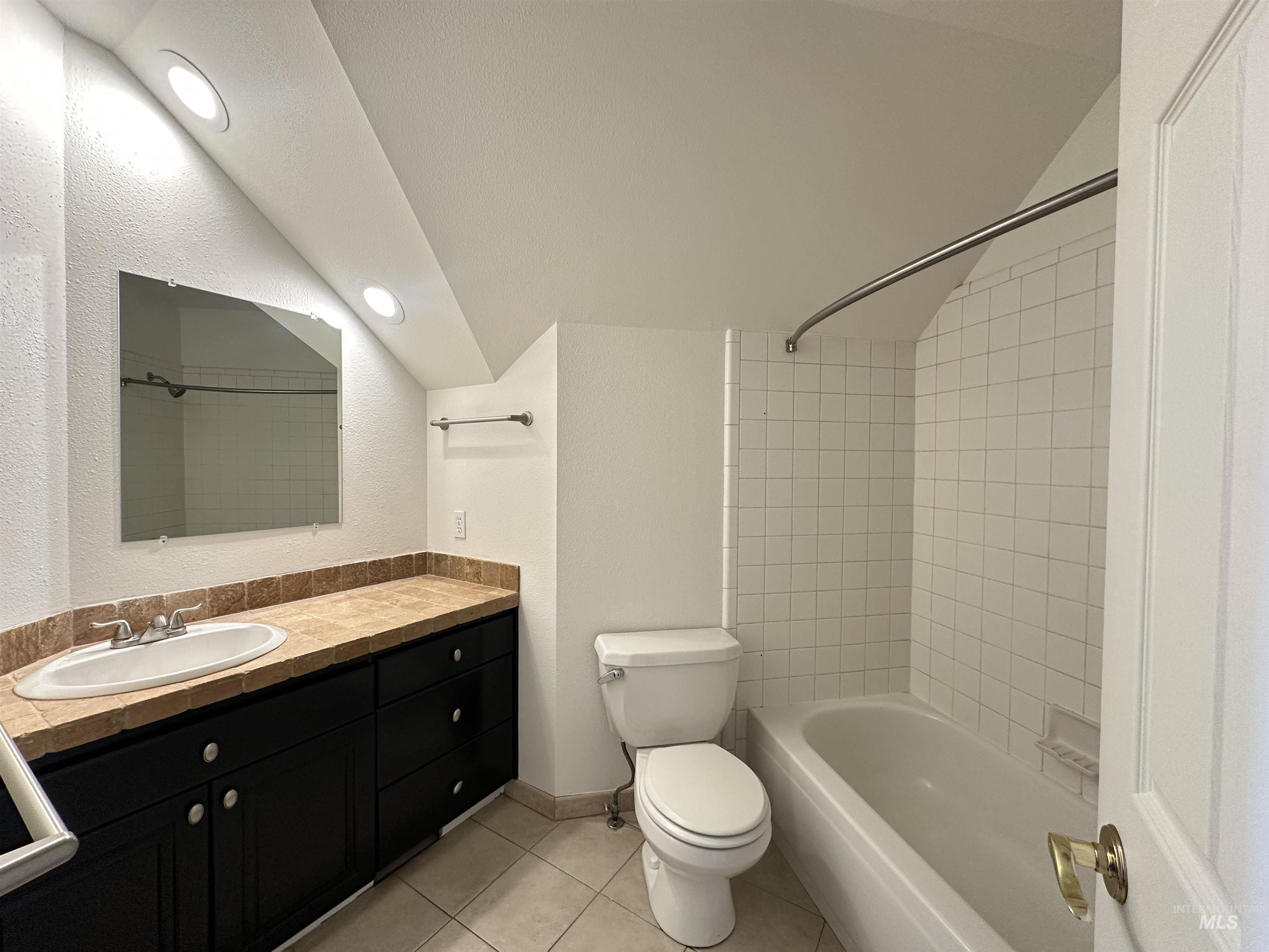 3201 East Rivernest Lane Boise, ID 83706 - Photo 25 of 34