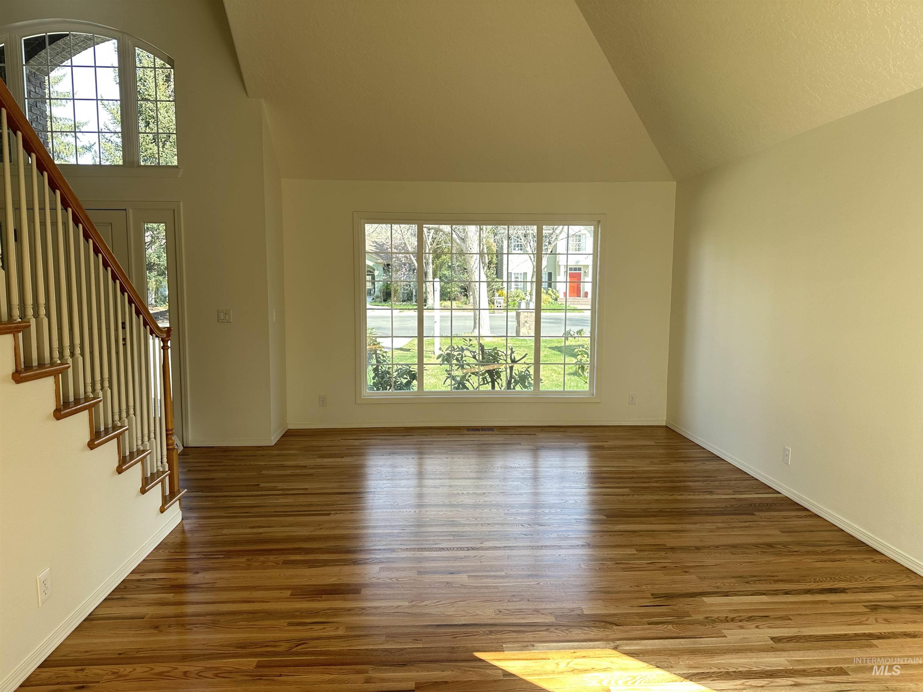 3201 East Rivernest Lane Boise, ID 83706 - Photo 4 of 34