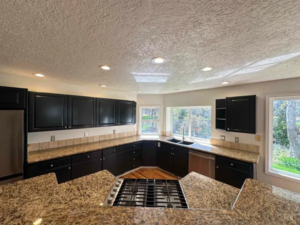 $4,500 | 3201 East Rivernest Lane, Boise, ID 83706