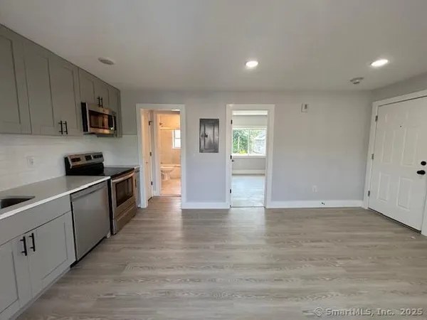 $2,100 | 107 South Main Street, Unit 7, Norwalk, CT 06854