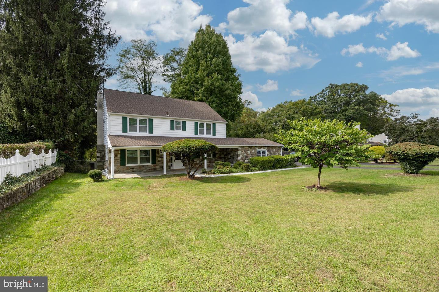 1226 Fleetwood Road Rydal, PA 19046 - Photo 3 of 51