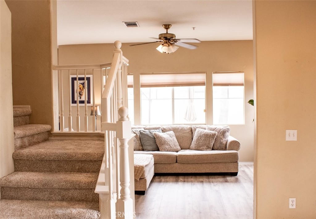 33634 Emerson Way, Unit B Temecula, CA 92592 - Photo 3 of 28