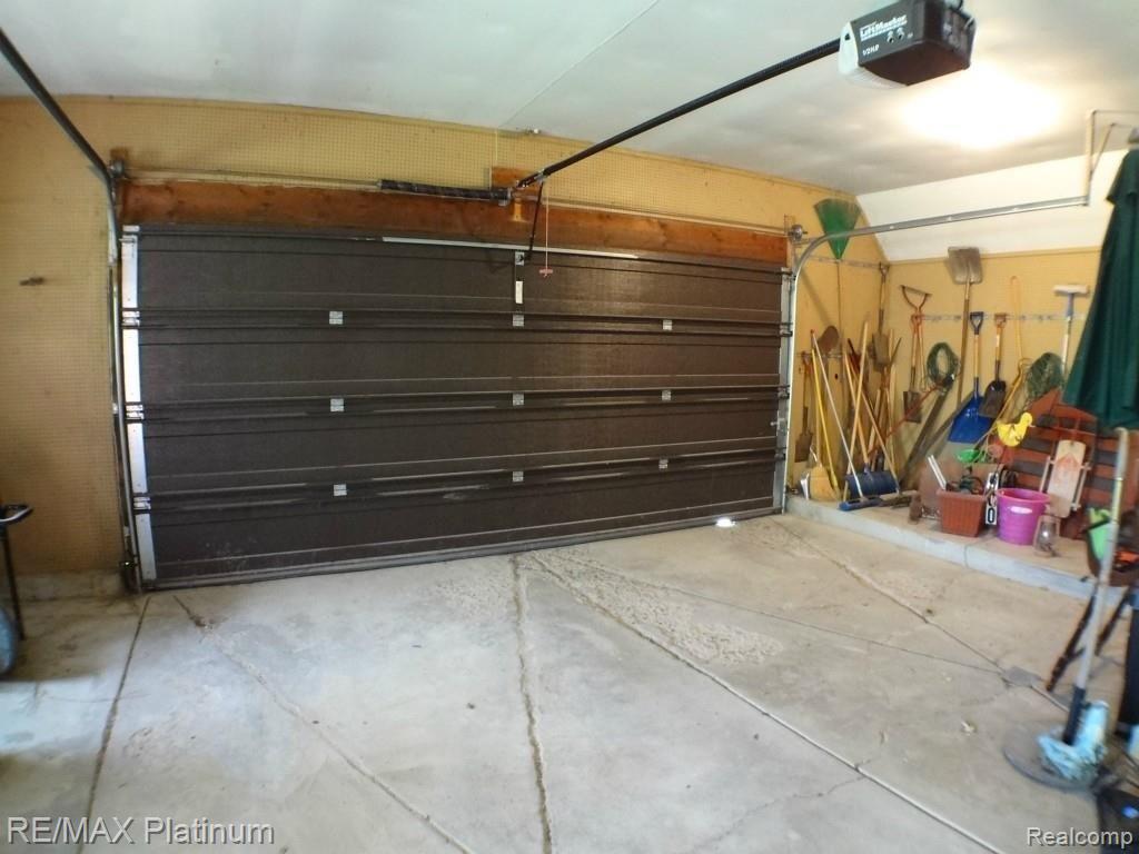 900 Argentine Road Howell, MI 48843 - Photo 42 of 48 DSC09336.jpg