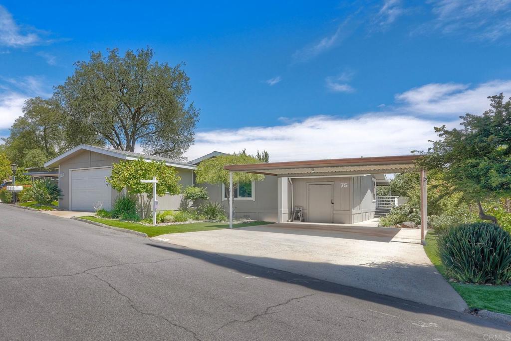 18218 Paradise Mountain Road Valley Center, CA 92082 - Photo 3 of 35