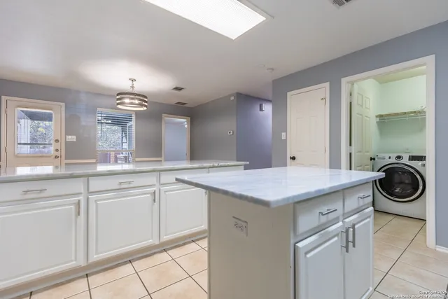 $1,800 | 4011 Arbor Heights, San Antonio, TX 78251