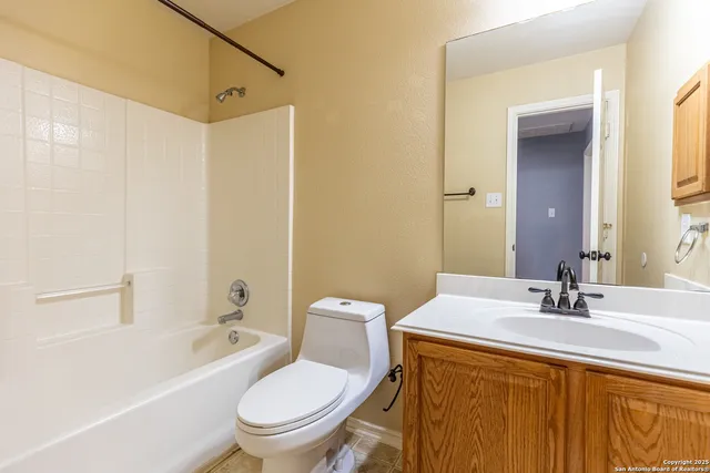 $1,800 | 4011 Arbor Heights, San Antonio, TX 78251