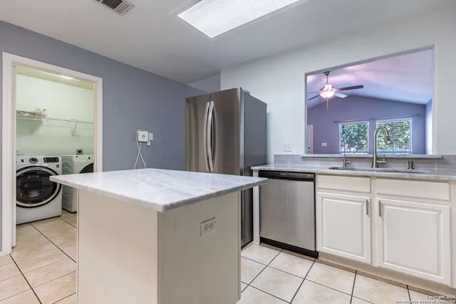 $1,800 | 4011 Arbor Heights, San Antonio, TX 78251