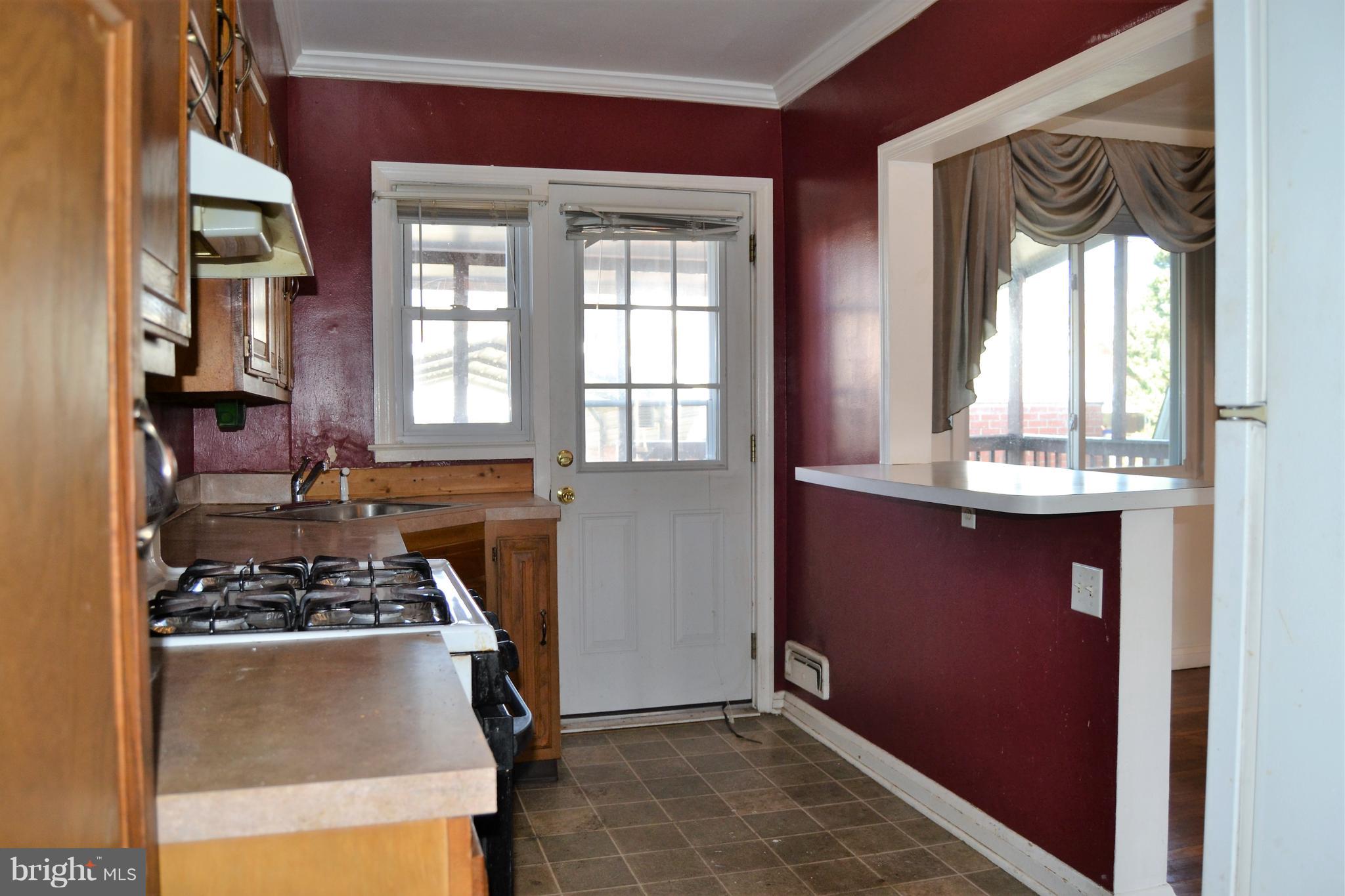 2012 Holborn Road Baltimore, MD 21222 - Photo 22 of 35