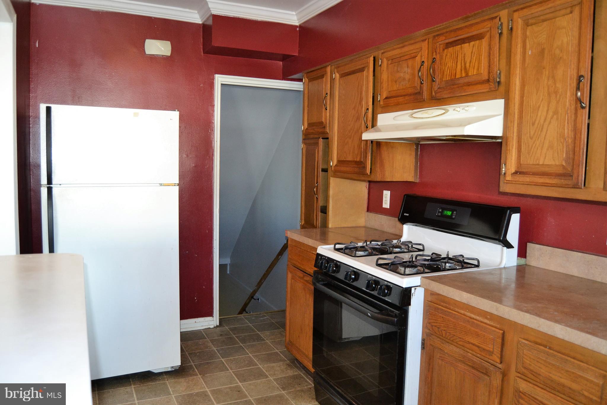 2012 Holborn Road Baltimore, MD 21222 - Photo 24 of 35 Downstairs to family room