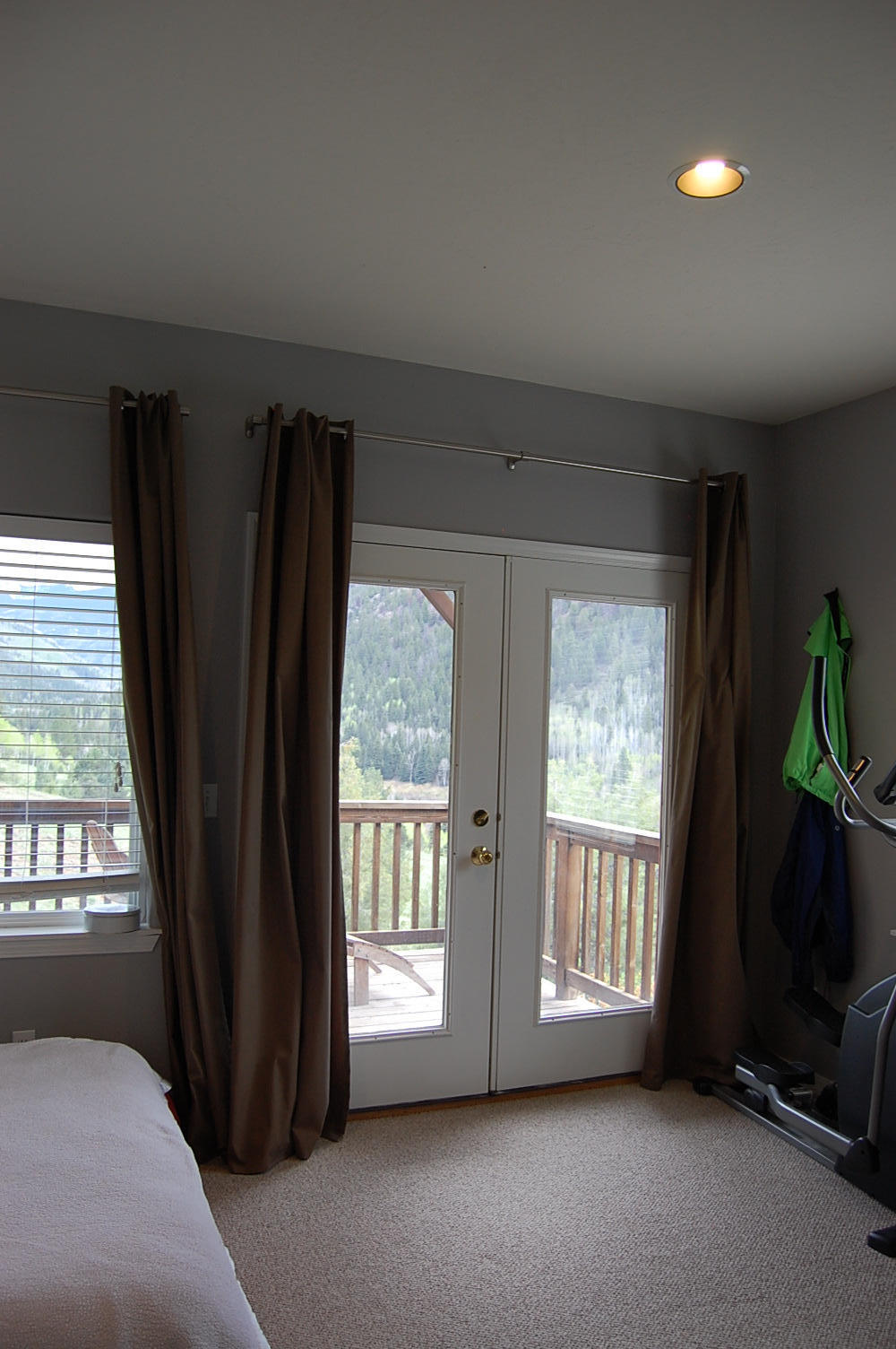 893 Two Rivers Drive Telluride, CO 81435 - Photo 21 of 33 Master bedroom