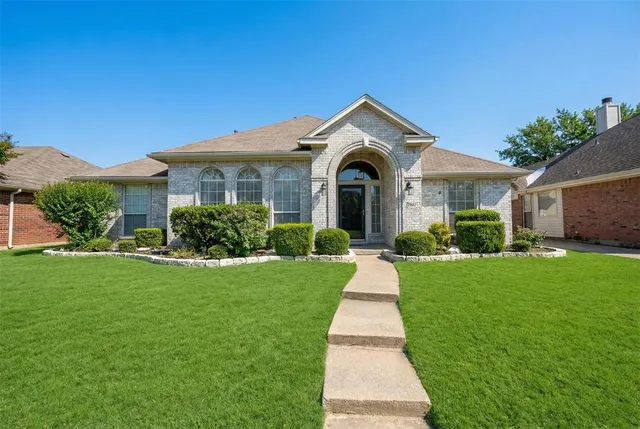 $382,000 | 2802 Pecan Meadow Drive, Garland, TX 75040
