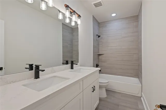 $429,999 | 7709 Avenue L, Houston, TX 77012