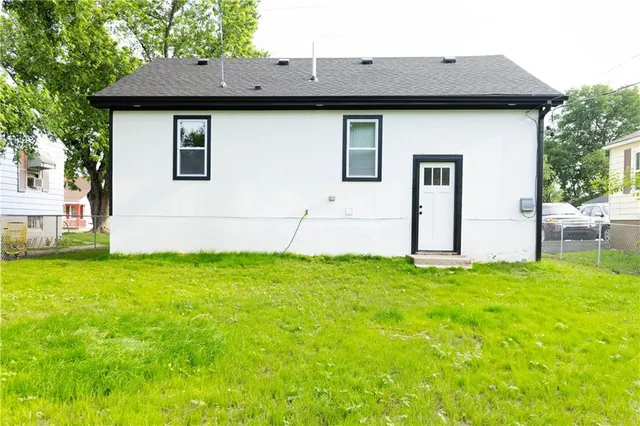 $210,000 | 3312 Delavan Avenue, Kansas City, KS 66104