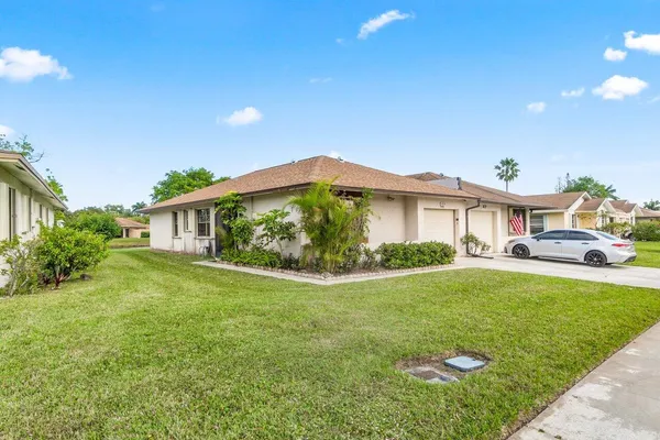 $2,700 | 1620 Granfern Avenue, Unit 1620, West Palm Beach, FL 33415