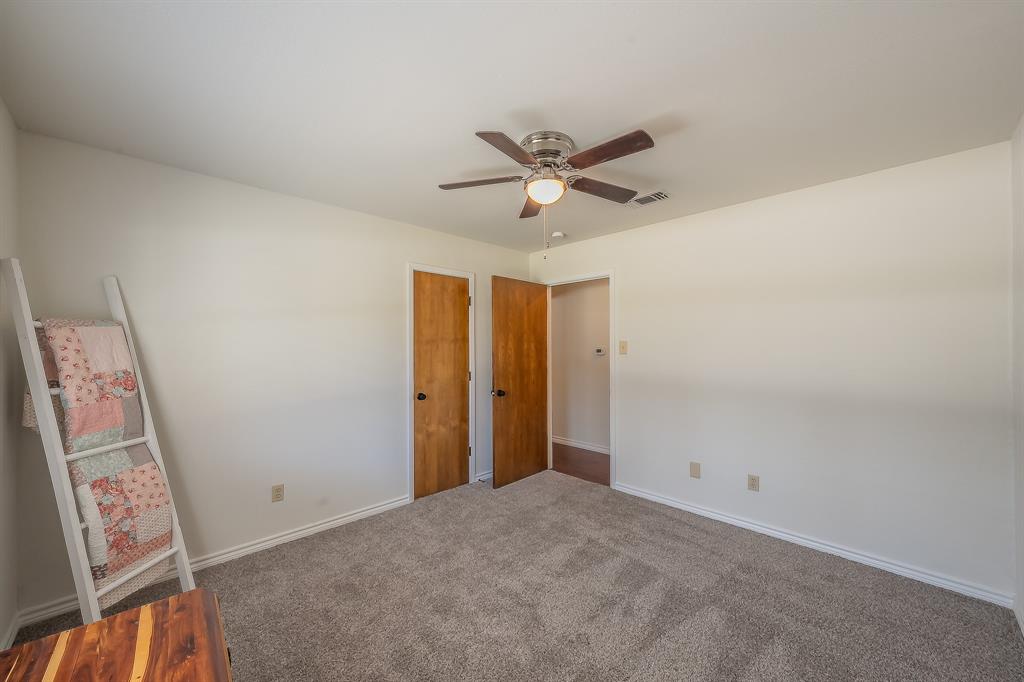 302 West Hale Avenue Decatur, TX 76234 - Photo 22 of 33