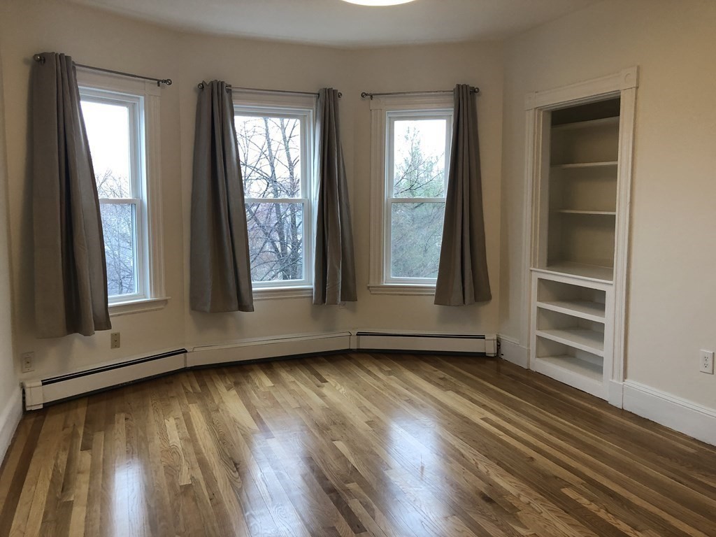 4 Hardwick Street, Unit 3 Cambridge, MA 02141 - Photo 7 of 14