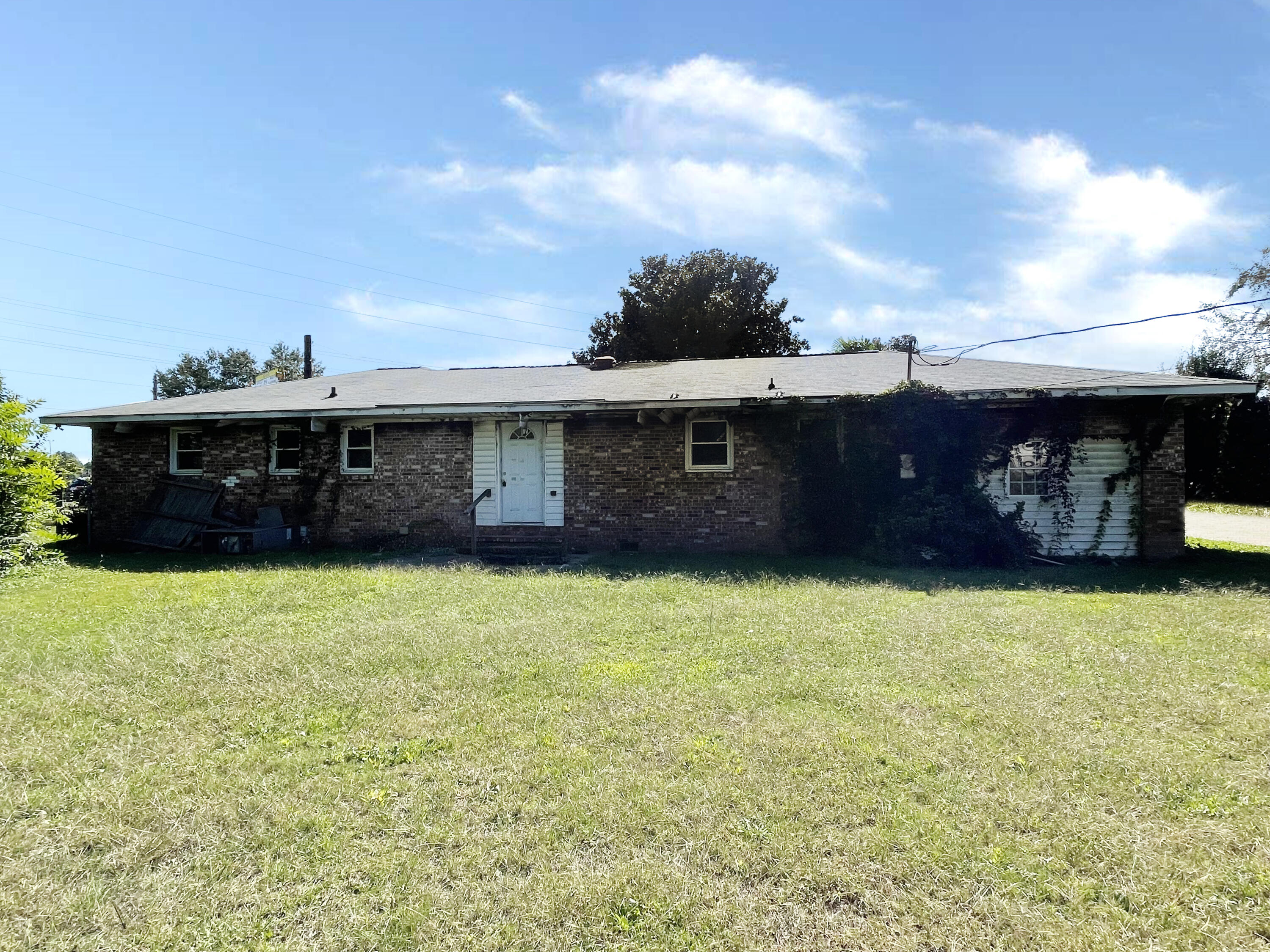 327 East Pine Log Road Aiken, SC 29803 - Photo 4 of 19