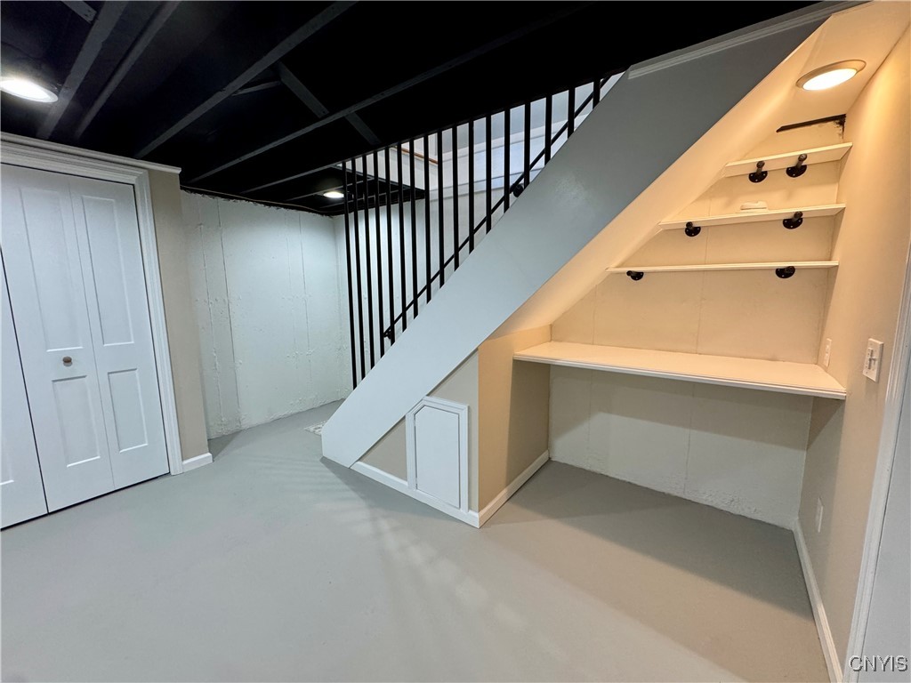 448 Van Roen Road Utica, NY 13502 - Photo 15 of 32