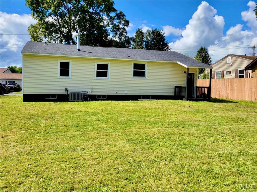 448 Van Roen Road Utica, NY 13502 - Photo 20 of 32