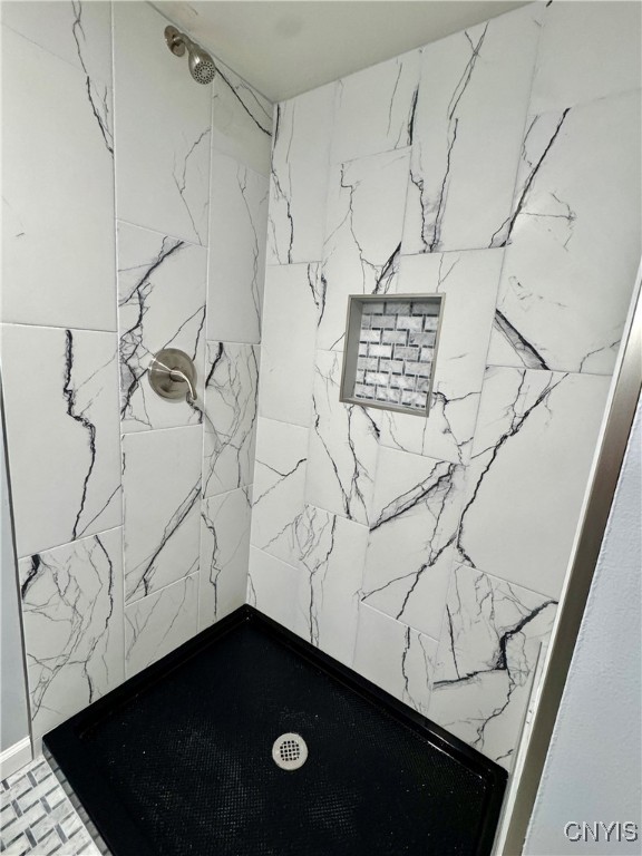 448 Van Roen Road Utica, NY 13502 - Photo 22 of 32