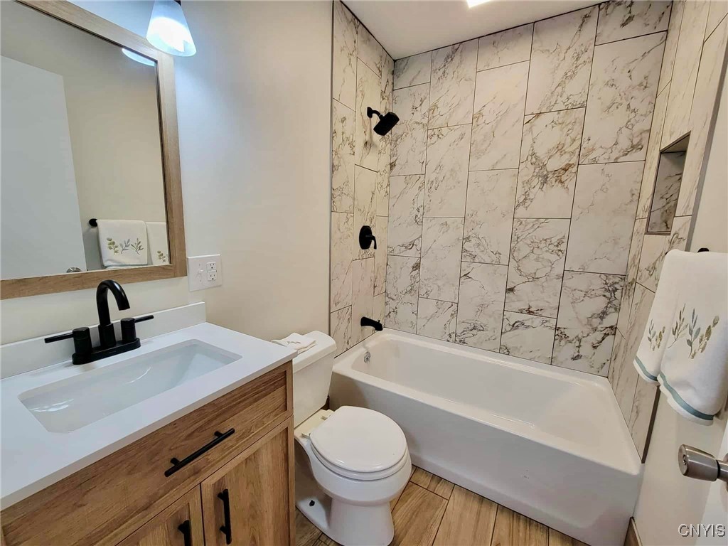 448 Van Roen Road Utica, NY 13502 - Photo 23 of 32