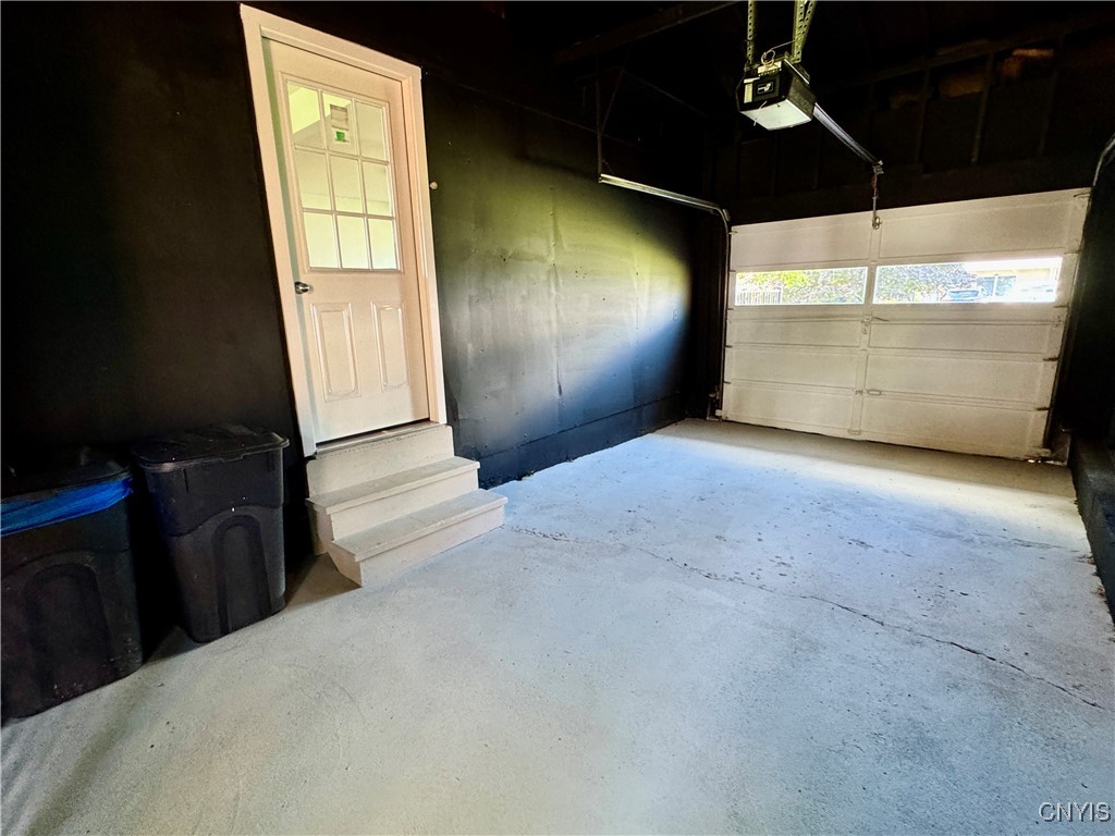 448 Van Roen Road Utica, NY 13502 - Photo 26 of 32