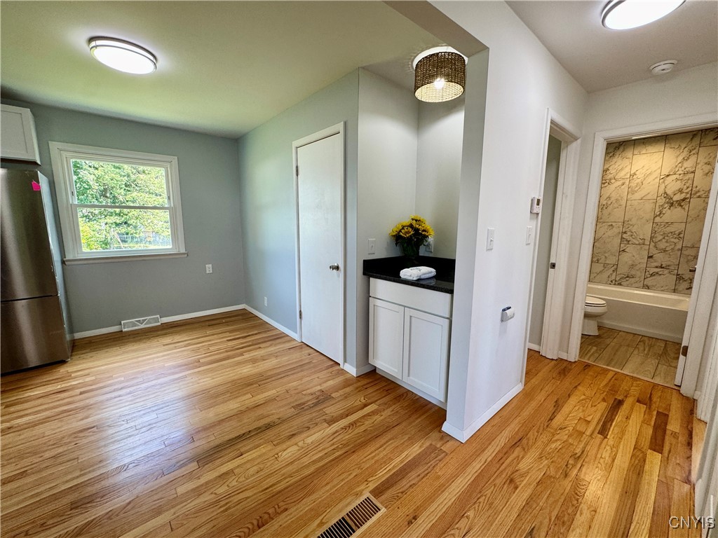 448 Van Roen Road Utica, NY 13502 - Photo 7 of 32