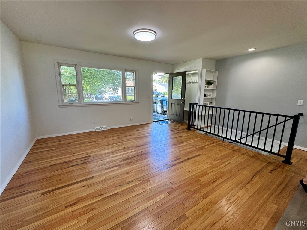 448 Van Roen Road Utica, NY 13502 - Photo 9 of 32