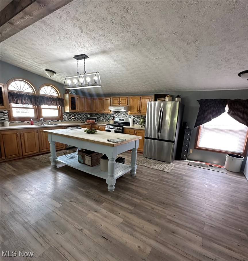 1367 Arner Road Chester, WV 26034 - Photo 5 of 17