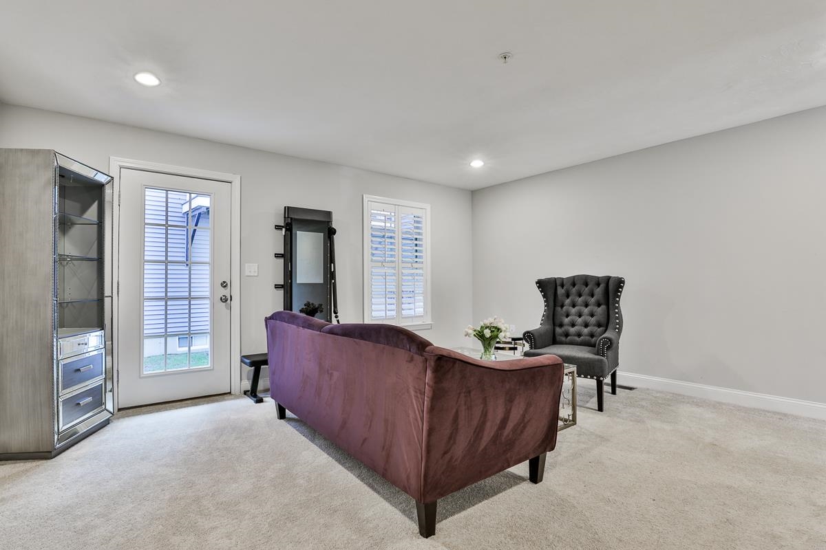 62 Compass Point North Andover, MA 01845 - Photo 5 of 27 Gallery Image 5
