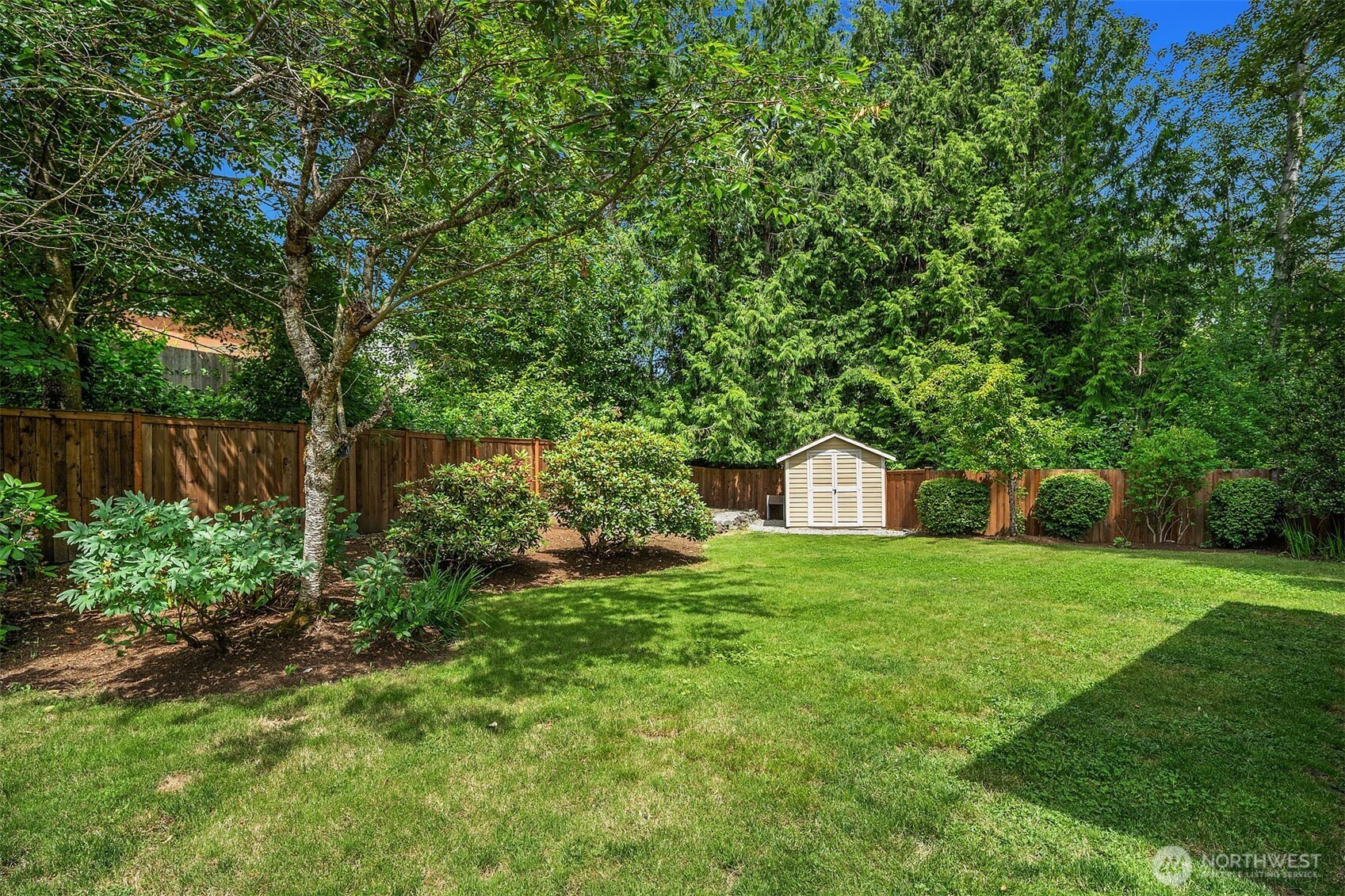 1815 Field Avenue Northeast Renton, WA 98059 - Photo 28 of 39