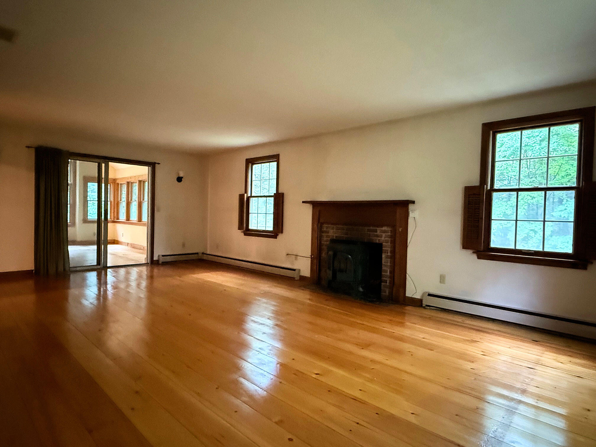 116 Mistic Avenue Rockport, ME 04856 - Photo 3 of 18 Living Room 2