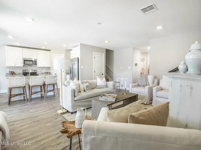 $334,990 | 6363 Jennifer Cove, Ocean Springs, MS 39564