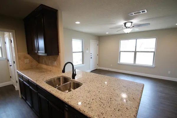 $1,595 | 156 Crossbow Court, Weatherford, TX 76088