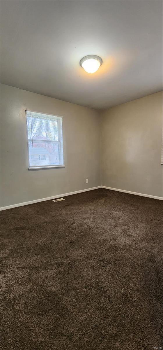 408 Caithness Road St. Louis, MO 63137 - Photo 7 of 11