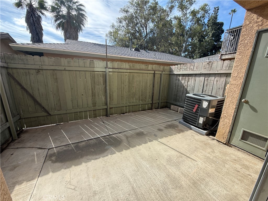 1677 West Wilson Street Rialto, CA 92376 - Photo 17 of 17 a view of a backyard