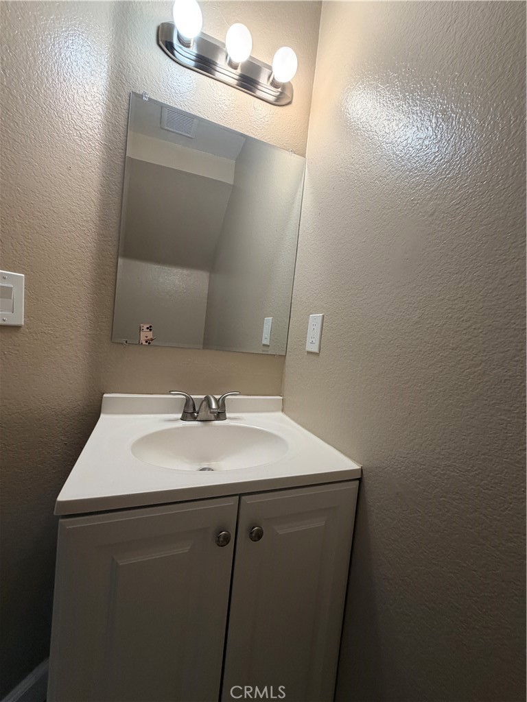 1677 West Wilson Street Rialto, CA 92376 - Photo 10 of 16