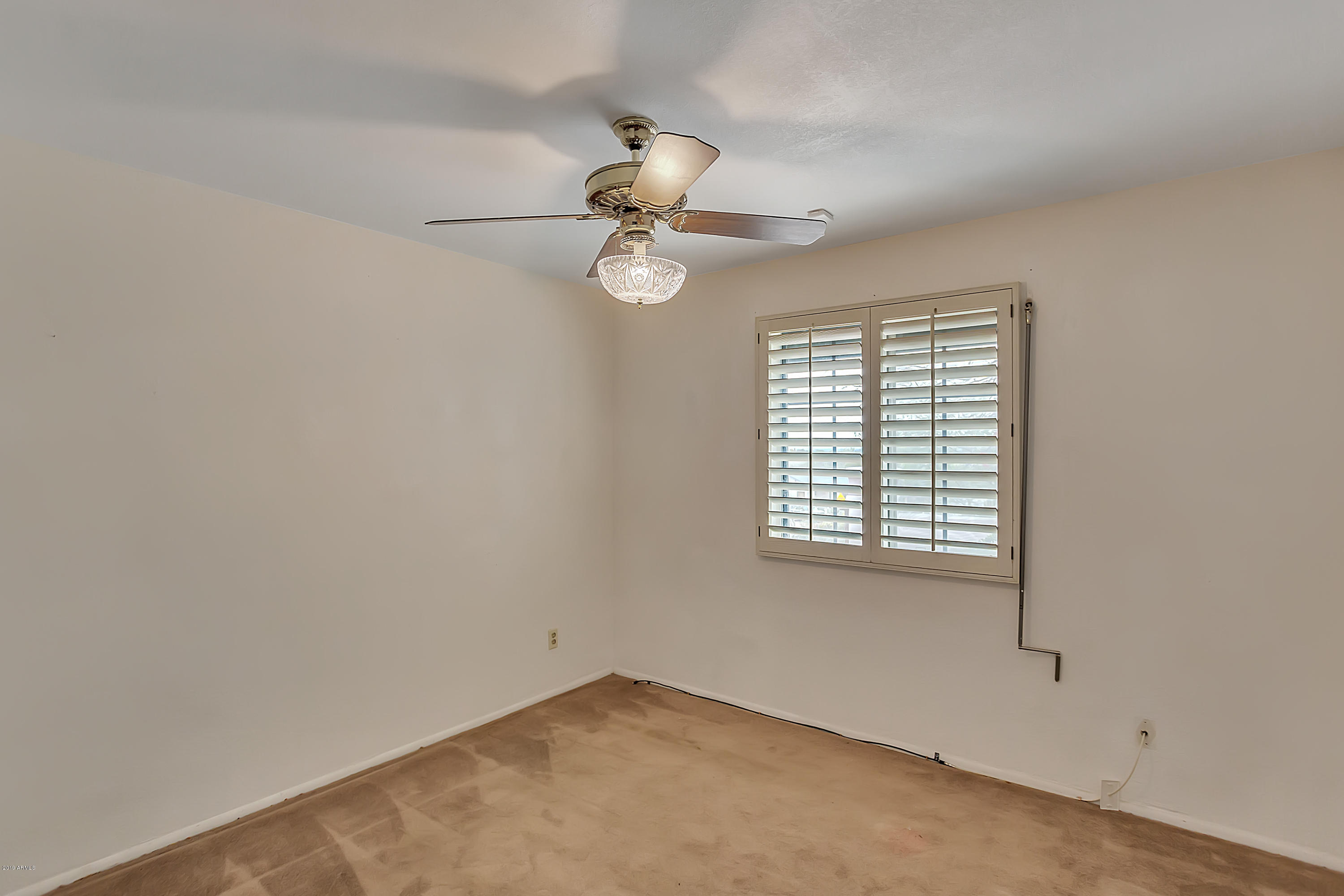 9601 North 17th Place Phoenix, AZ 85020 - Photo 13 of 16 9601 N 17th Place - m