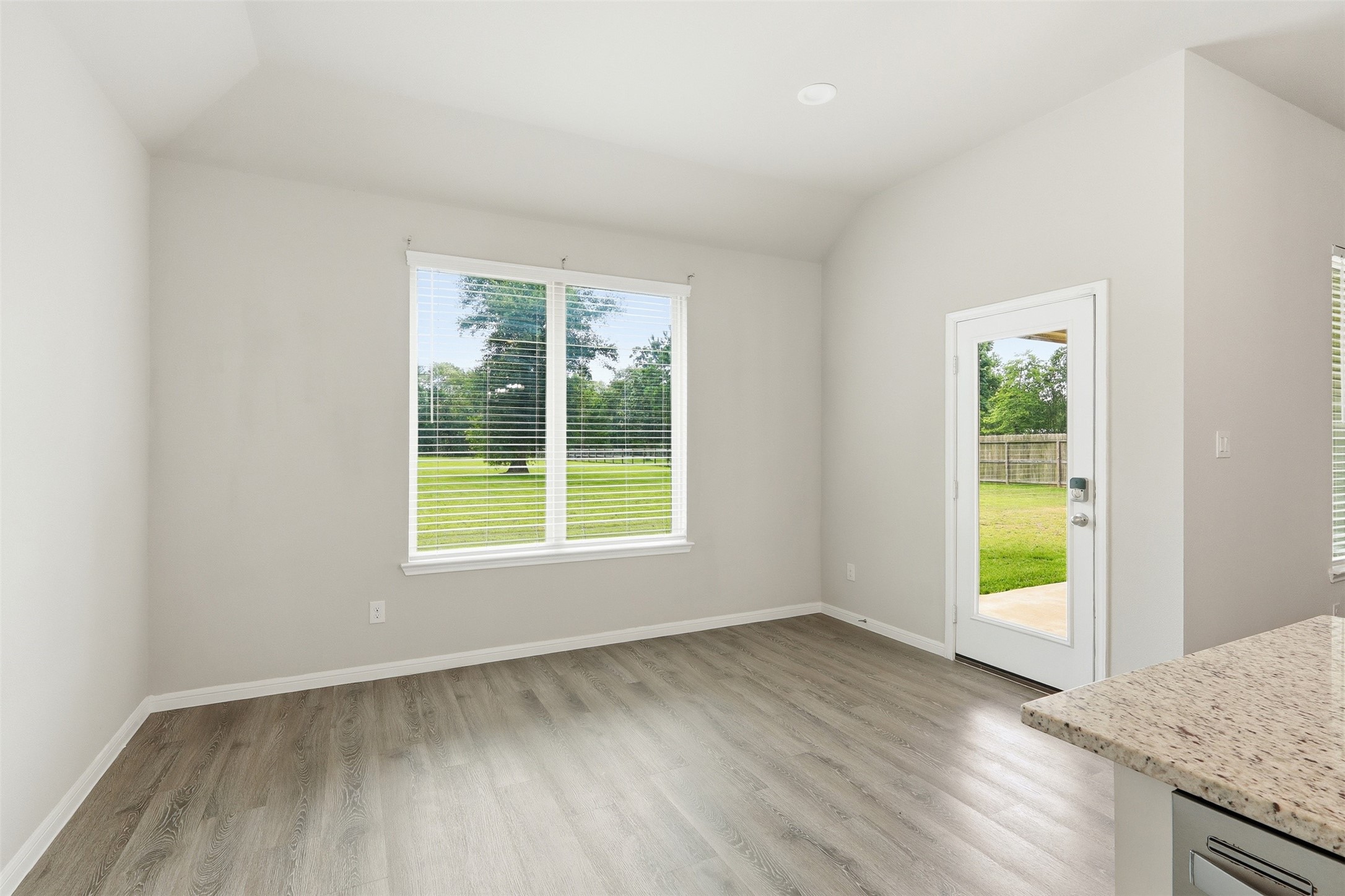 6422 Rolling Hills Road Conroe, TX 77303 - Photo 10 of 43