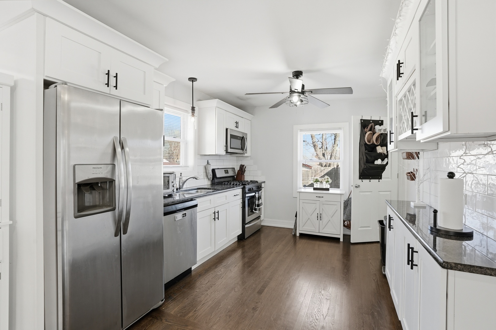 2868 West 85th Street Chicago, IL 60652 - Photo 9 of 23