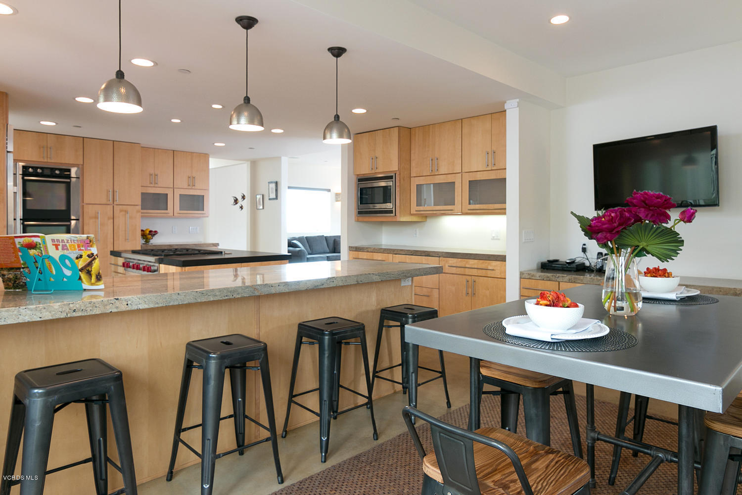 4775 Foothill Road Ventura, CA 93003 - Photo 23 of 69 4775 Foothill Rd-MLS_Size-030-33-Kitchen