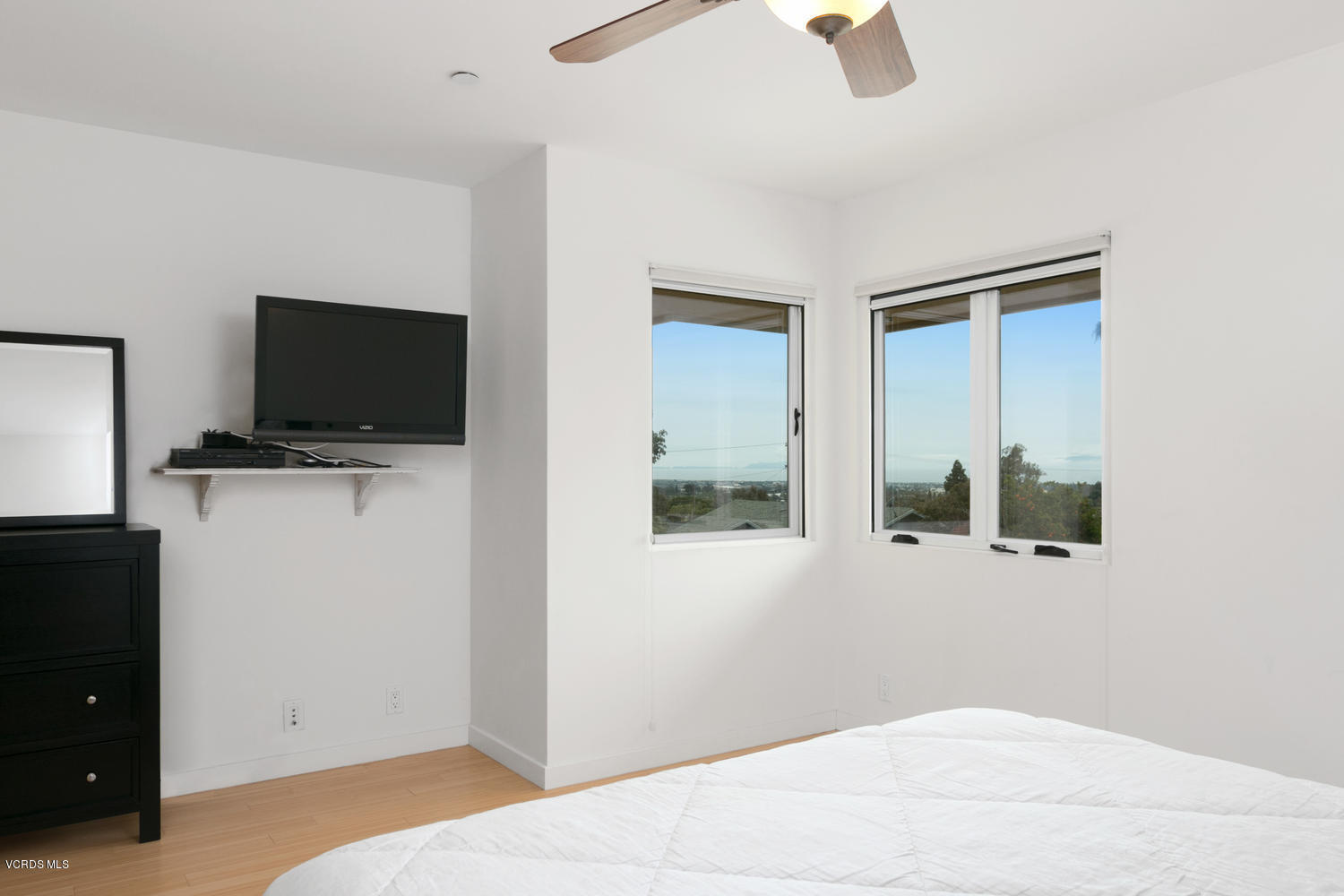 4775 Foothill Road Ventura, CA 93003 - Photo 36 of 69 4775 Foothill Rd-MLS_Size-043-14-Bedroom