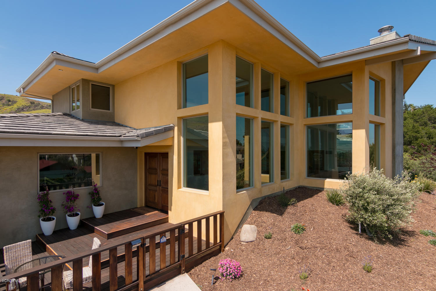 4775 Foothill Road Ventura, CA 93003 - Photo 9 of 69 4775 Foothill Rd-MLS_Size-016-40-Front E