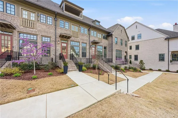 $925,000 | 6832 Crescendo Court, Atlanta, GA 30328